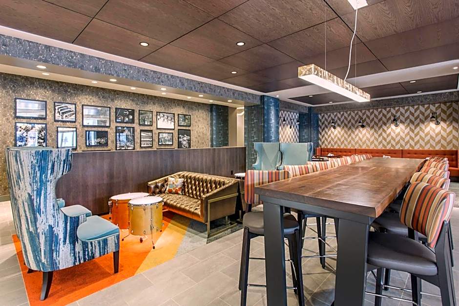 Cambria Hotel Philadelphia Downtown - City Center