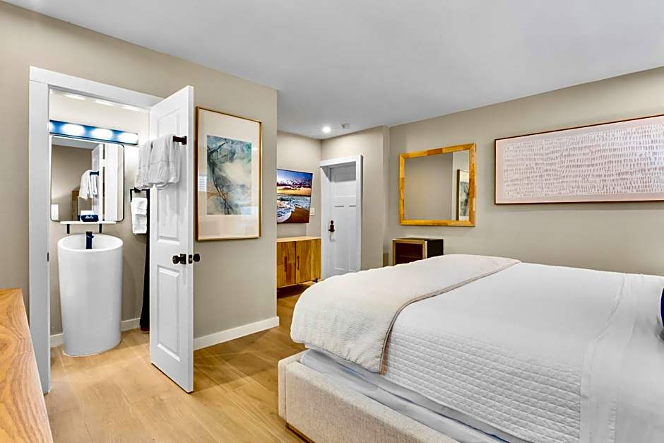 Haley's at Anna Maria Island Inn