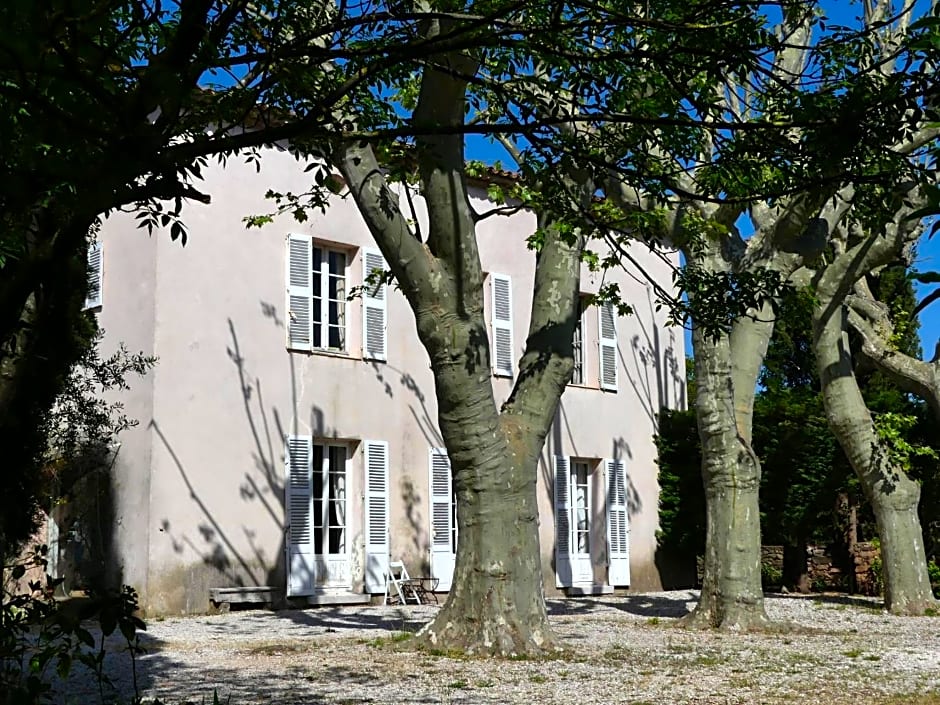 Le charme d'une vieille bastide provençale