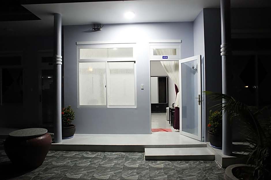 Van Nguyen Minihouse