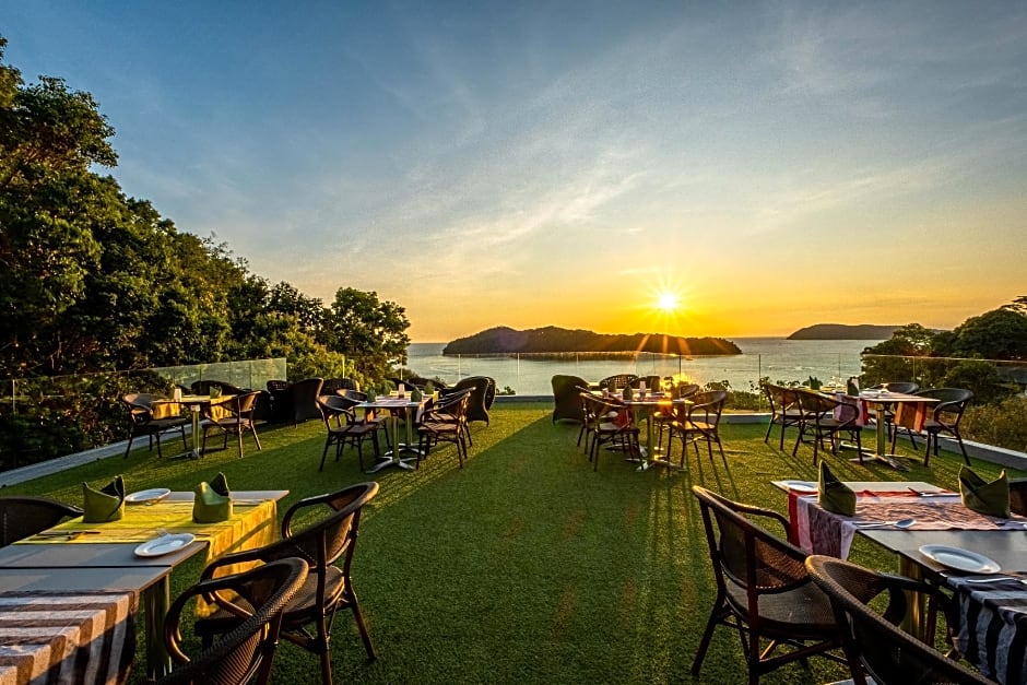 Ambong Pool Villas - Private Pool