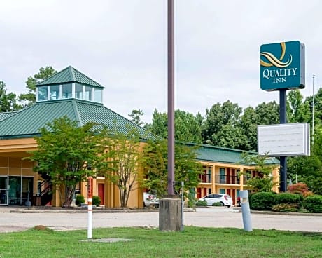 Quality Inn Louisville
