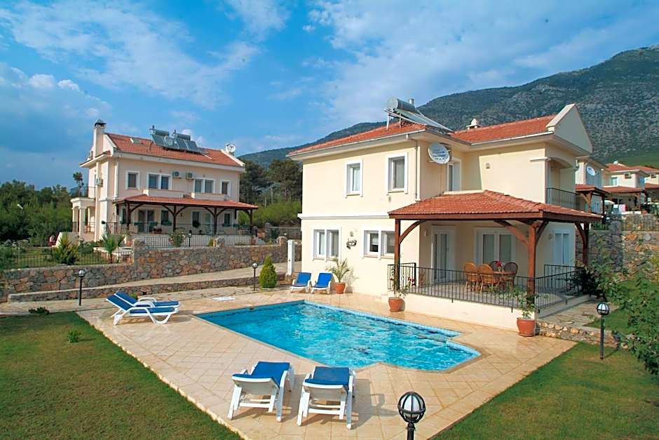 Sea Breeze Hotel and Apartments