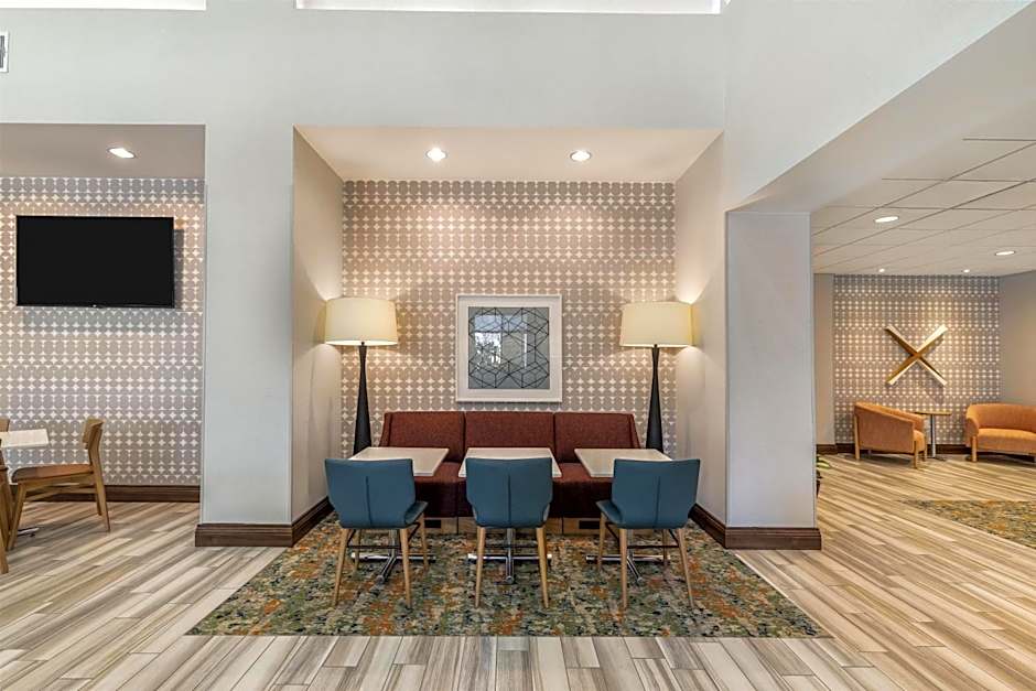 Hampton Inn & Suites Dallas/Plano-East