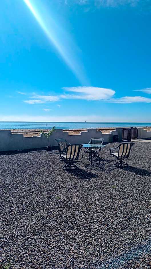 Hotel- Whale Tours and Sport fishing Vista Mag-Bay