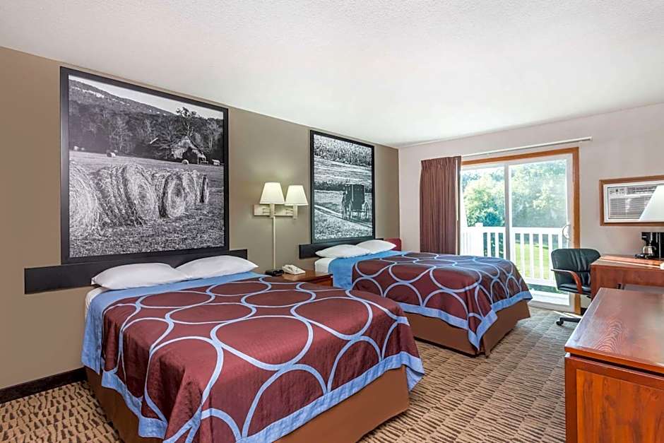 Super 8 by Wyndham Platteville