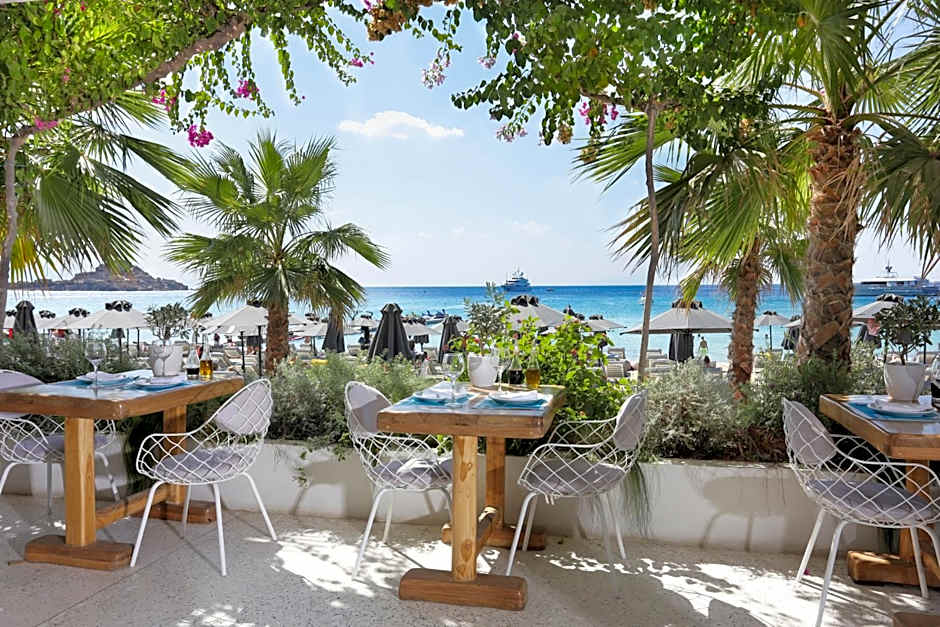 Mykonos Dove Beachfront Hotel