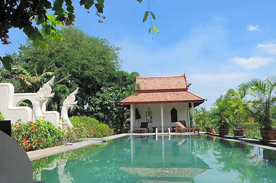Ayutthaya Garden River Home