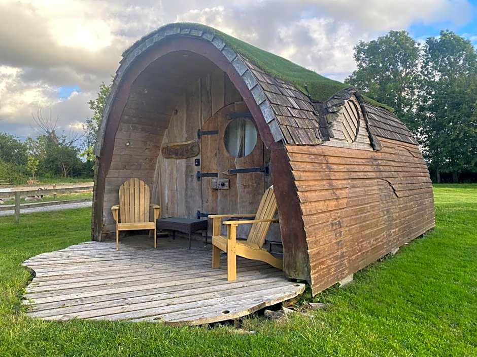 Wall Eden Farm - Luxury Log Cabins and Glamping