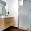 Ramada Suites by Wyndham Auckland Manukau Pacfic Centre