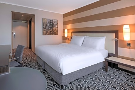 King Guest Room