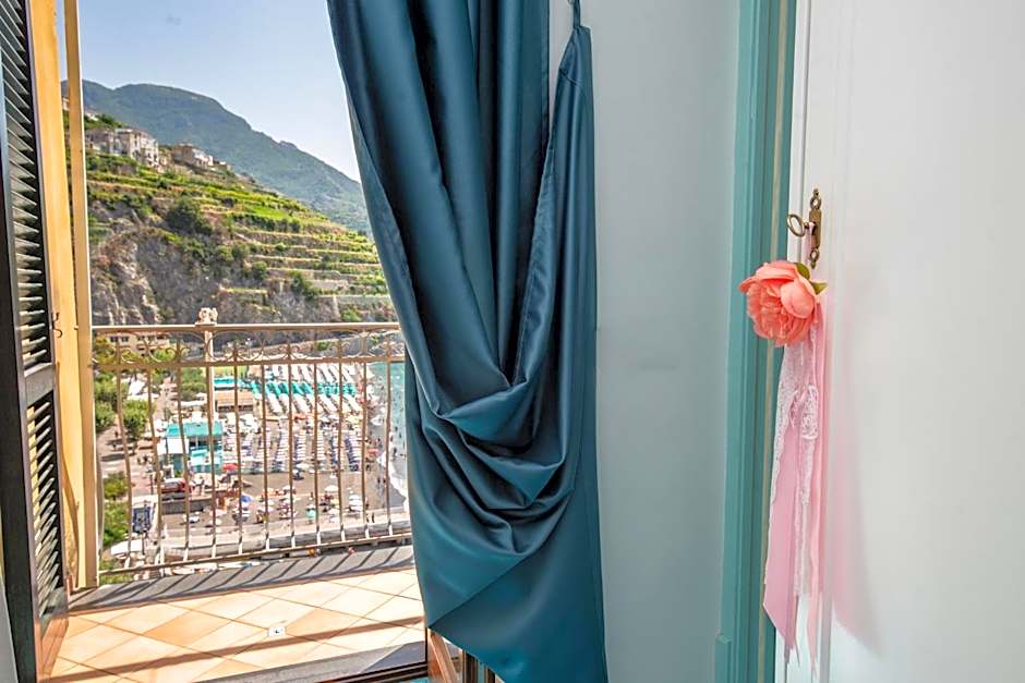 Photo 1 of 2 of Junior Suite, Balcony