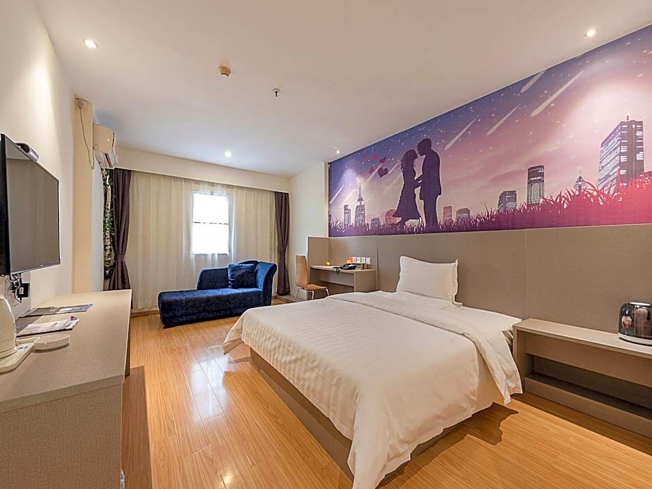 7 Days Inn Foshan Temple Baihua Squrare Branch