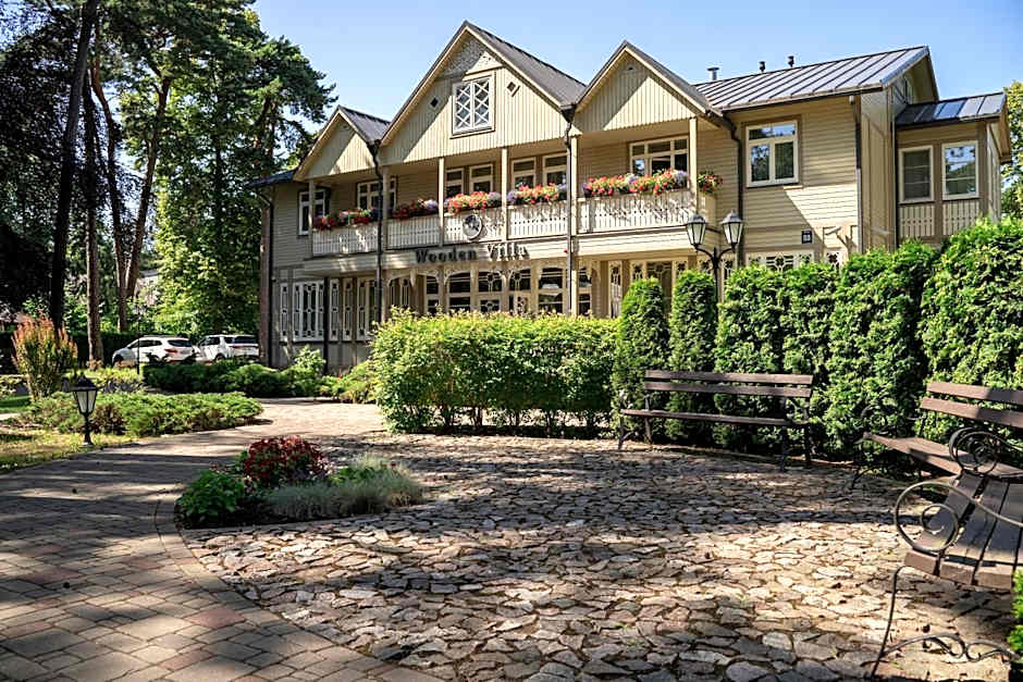 Wooden Villa APARTMENTS