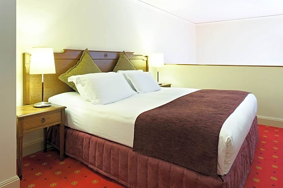 Grand Hotel Melbourne