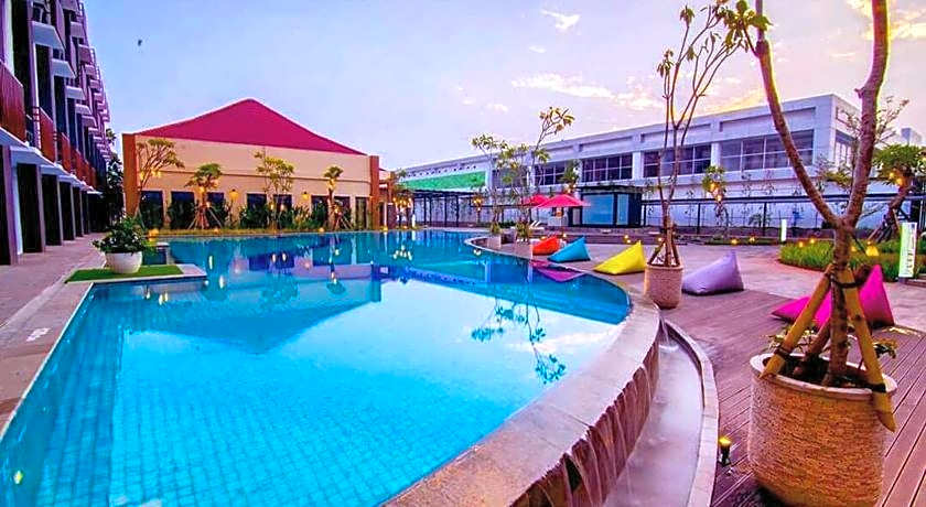 Front One Akshaya Hotel Karawang