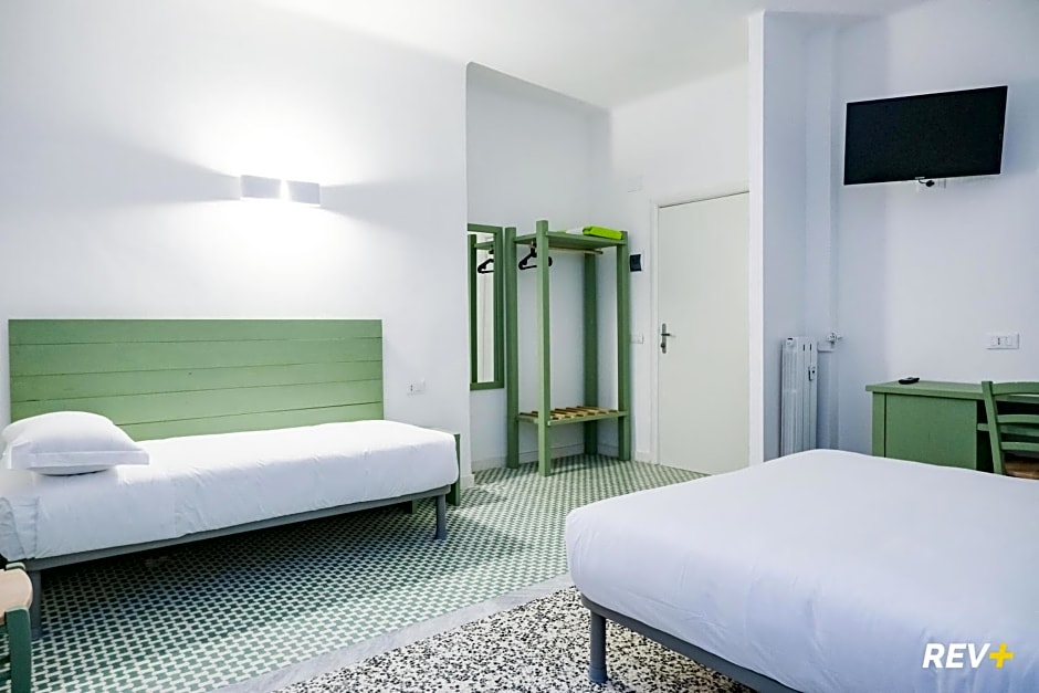 Lia Art Hotel