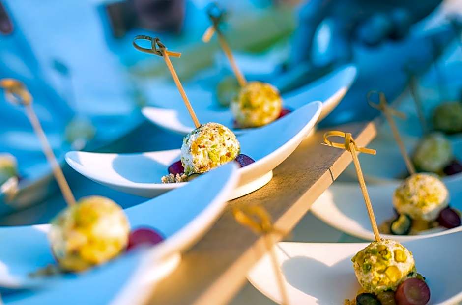 Adams Beach Hotel & Spa