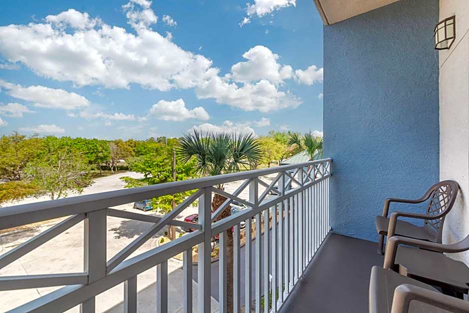 Best Western Naples Plaza Hotel