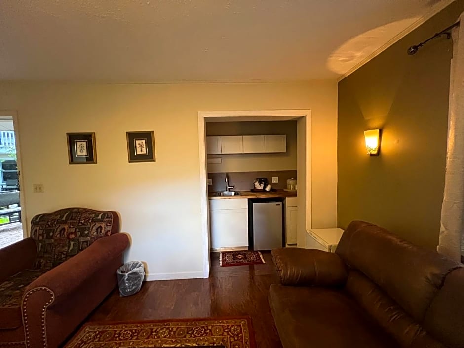 Highlands Inn