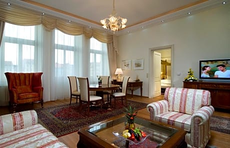 Superior Suite with Balcony 