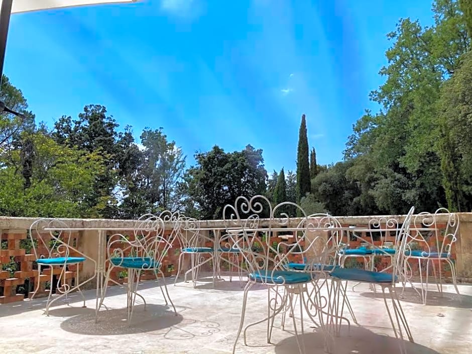 Les Horizons - SPA-JACUZZI - MASSAGE- SAUNA - 4 SAISONS - Piscine chauffée Toute l'année - 800m centre ville Nyons