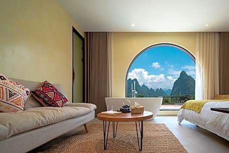 Queen Room with View