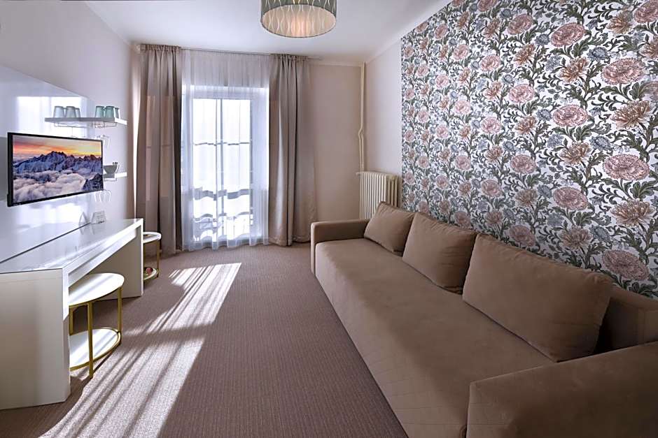 APLEND Hotel Lujza Major