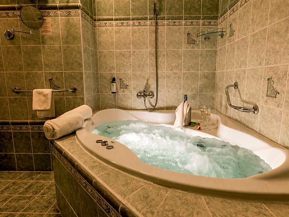 LH Hotel Gold