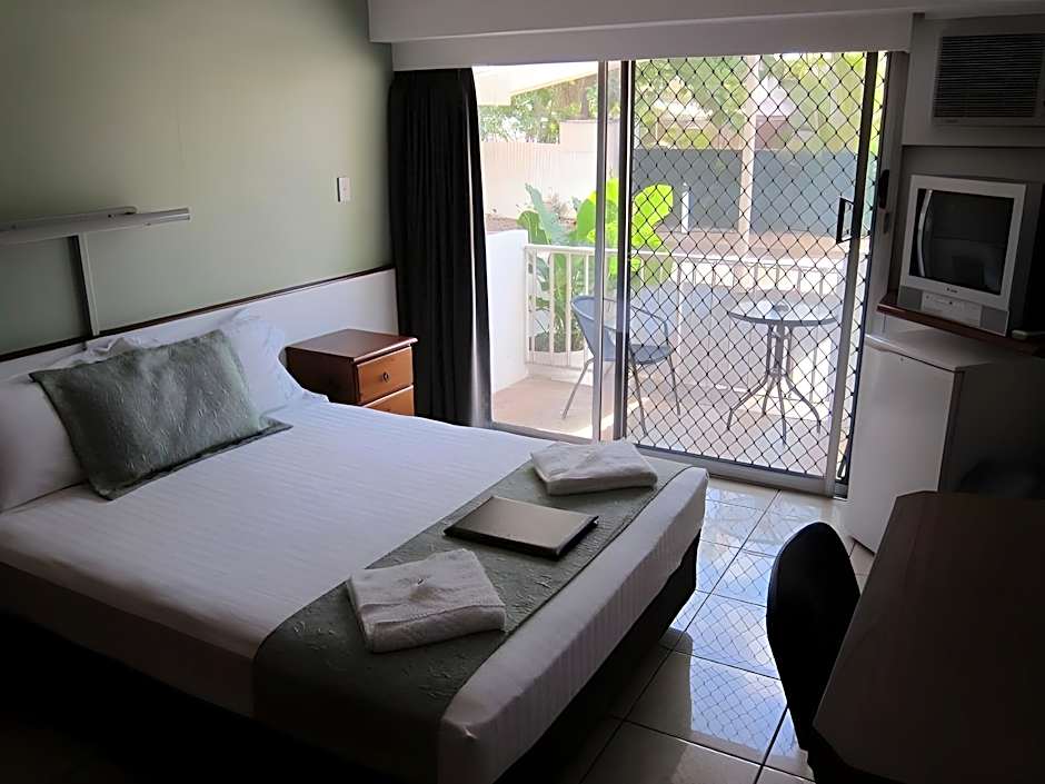 Photo 1 of 3 of Double Room