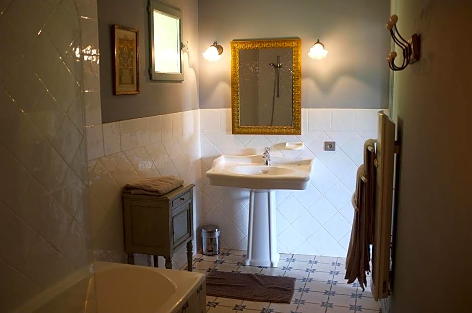 Nabat le Haut, chambre et table d'hotes