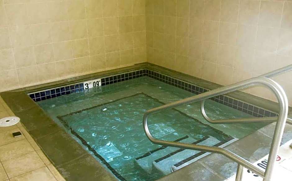 Astoria Hotel & Suites - Glendive