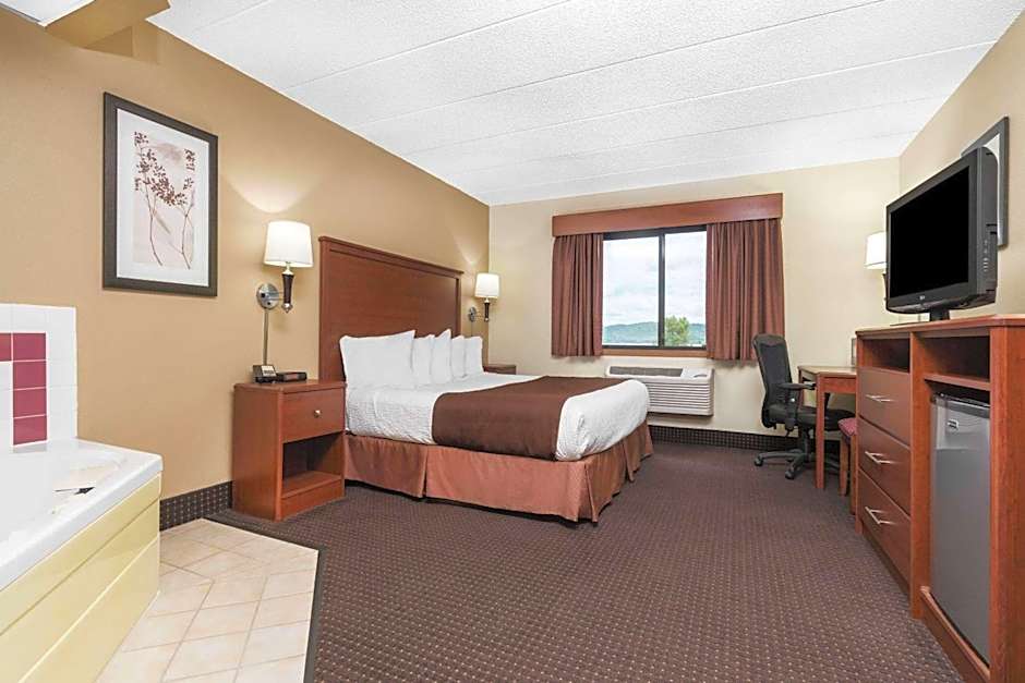 AmericInn by Wyndham Lake City