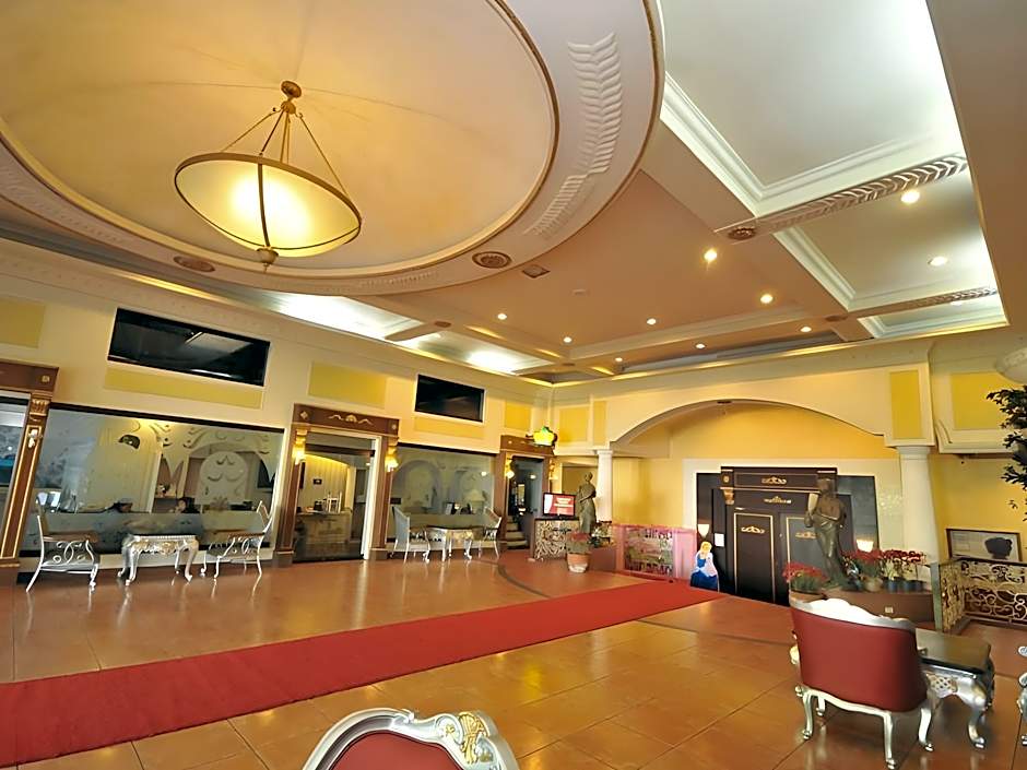 Queen Margarette Hotel