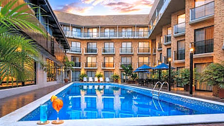 Bessa Beach Hotel