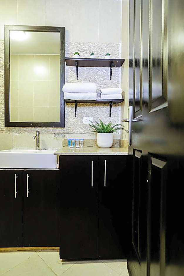 NewCity Hotel & Suites