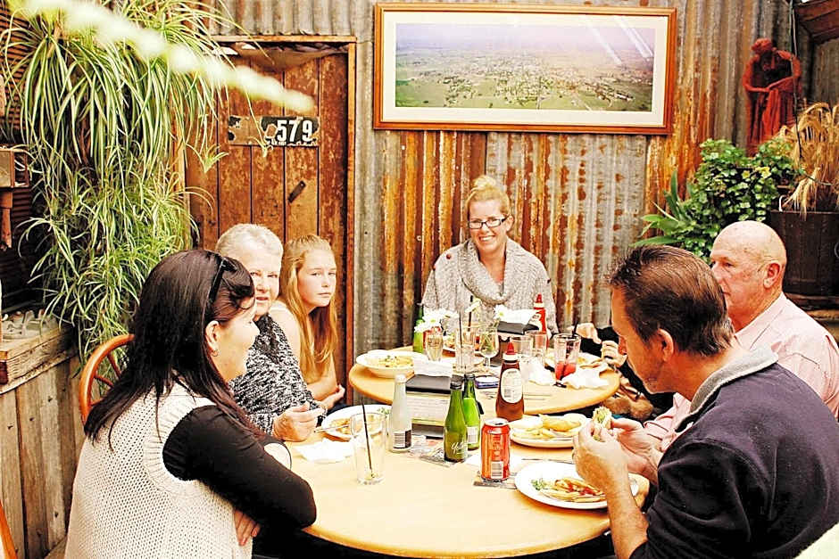 Prince Of Wales Hotel Gulgong