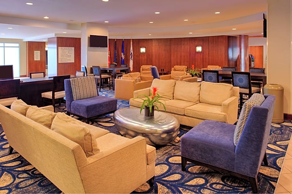 DoubleTree by Hilton Hotel Tampa Airport-Westshore
