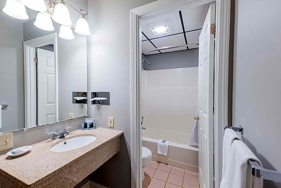 Fireside Inn and Suites Bangor