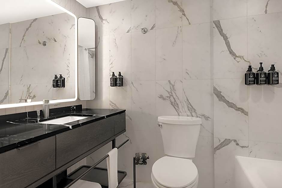 Revery Toronto Downtown, Curio Collection by Hilton