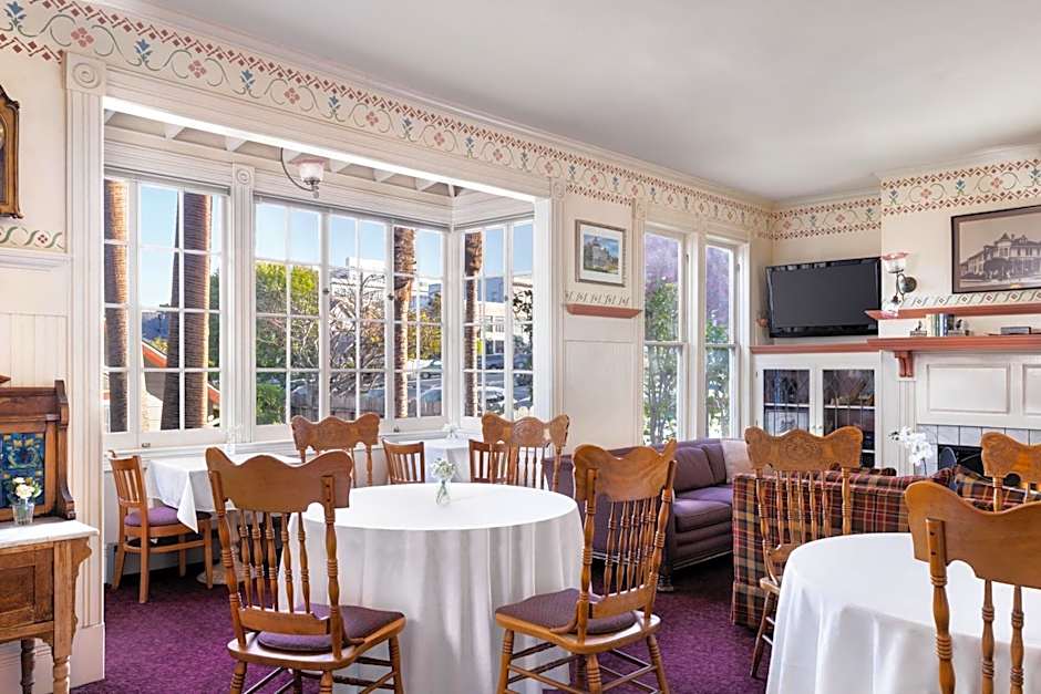 Centrella Hotel, a Kirkwood Collection Hotel