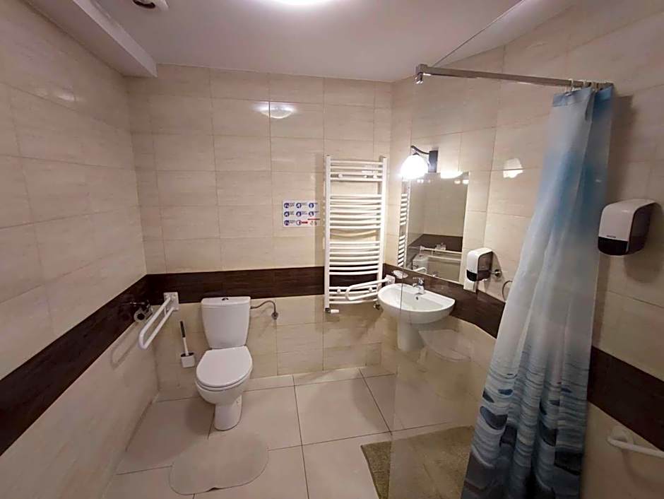 Restauracja "AS"- Noclegi