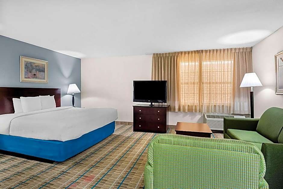 MainStay Suites Addison-Dallas