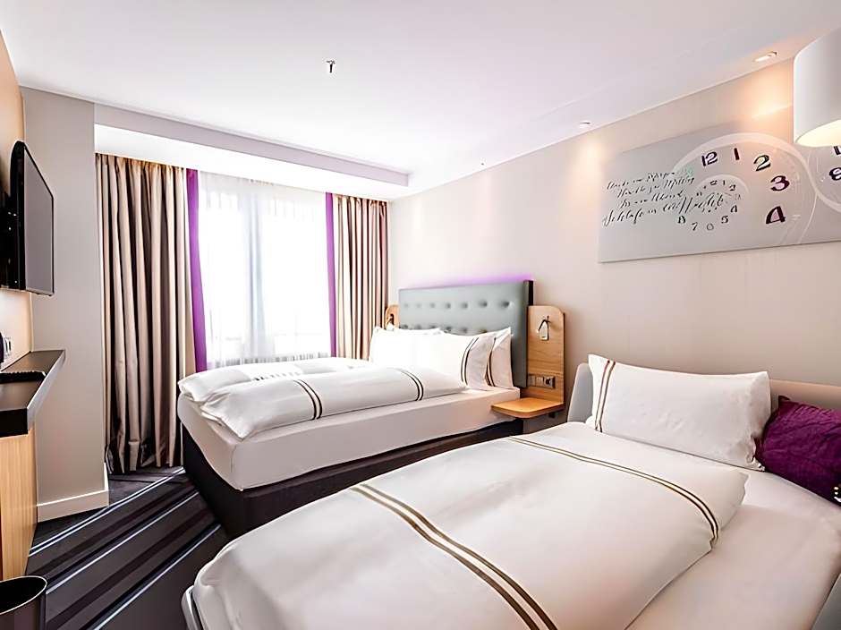 Premier Inn Koln City Sud