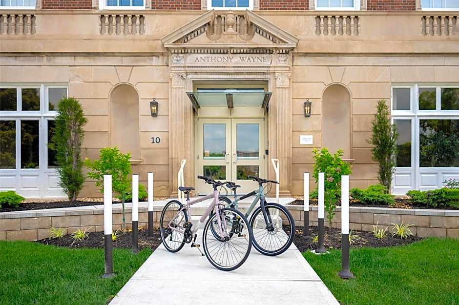 The Well House Hamilton, Tapestry Collection by Hilton