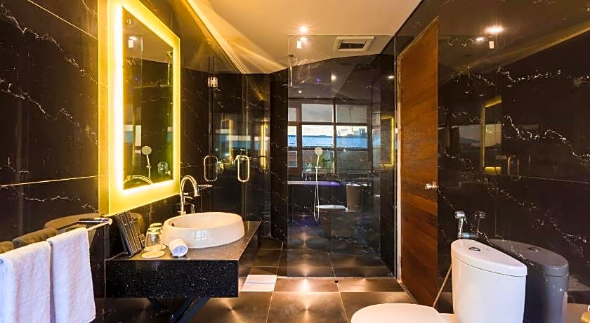 Imani Suites