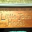 Little John Hotel