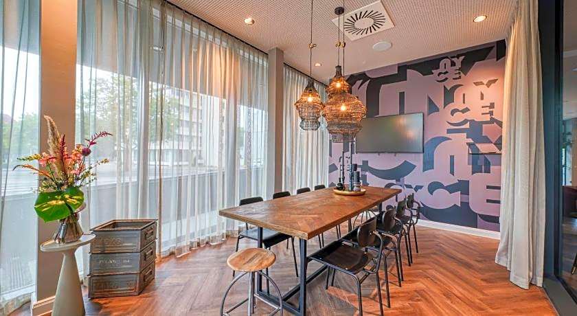 Vienna House Easy by Wyndham Hannover