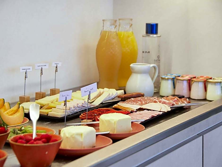 Mercure Saint Raphael Centre PLage