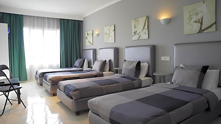 Azayla Hotel